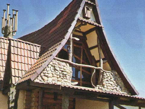 красивая мансардная крыша