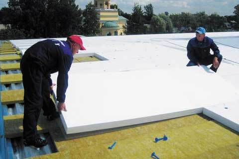 пенопласт на плоской крыше